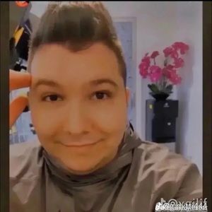 Meet your Posher, Milf